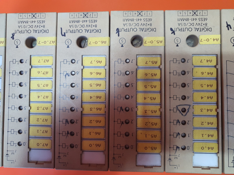 SIEMENS SIMATIC S5-100U (6ES5100-8MA02+6ES5 421-8MA12(4개)+6ES5 441-8MA11(4개)+6ES5 440-8MA21(2R개)